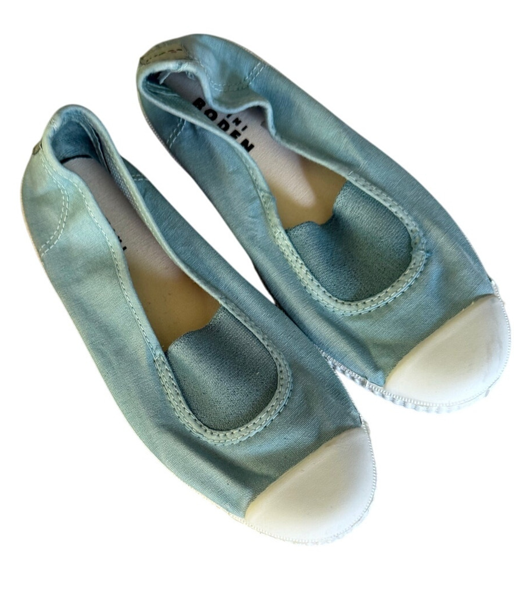 NEW Mini boden light blue slip on sneakers size 34